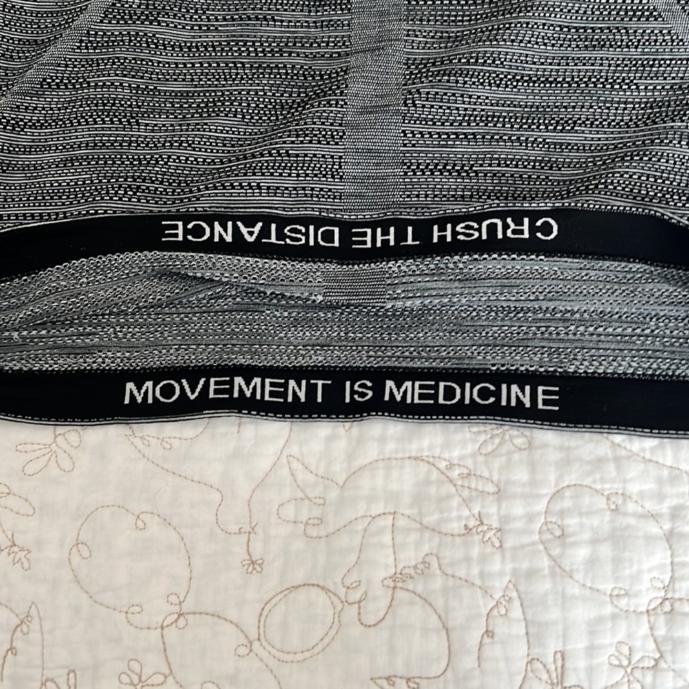 Like New Condition Lululemon Swiftly Tech 2.0 Sho… - image 4